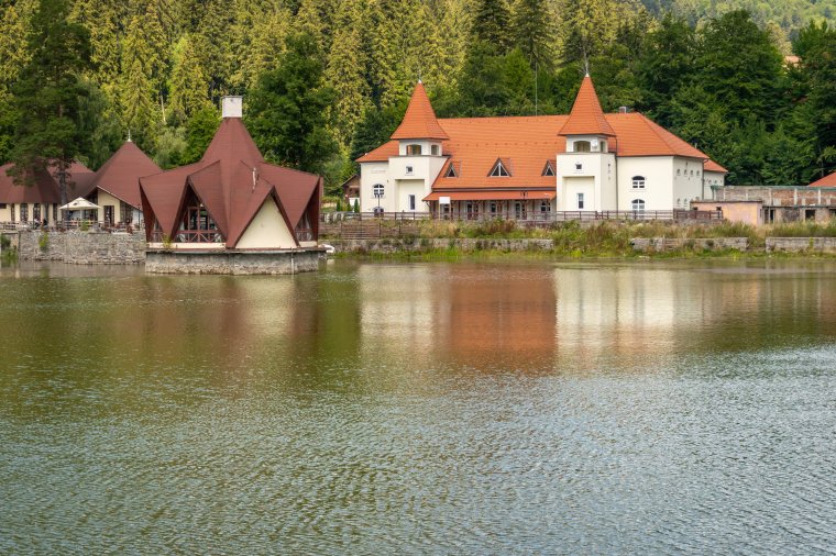 Most jön a neheze a turizmusban – A szakember szerint a kormány olyan lassú, „mintha nyugalmas időket élnénk”