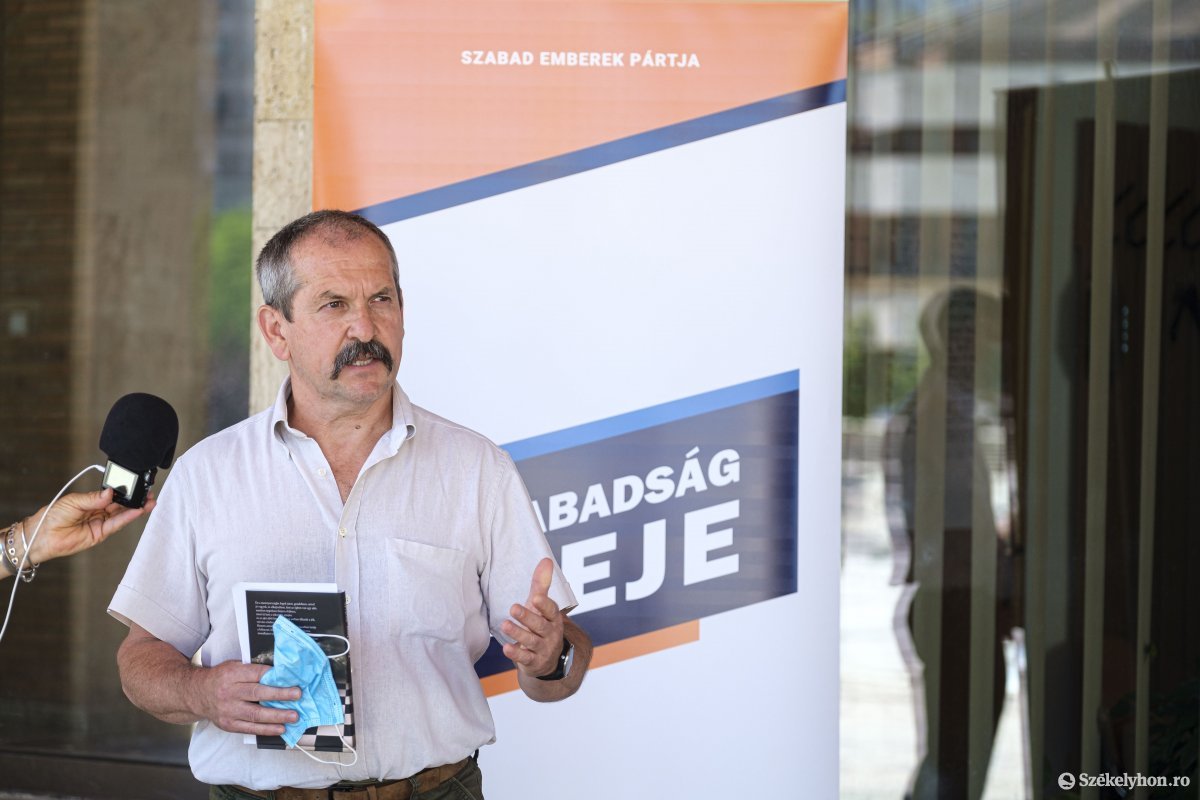 Rákossy Botond-József a megyei tanácselnöki tisztségért száll harcba •  Fotó: Veres Nándor