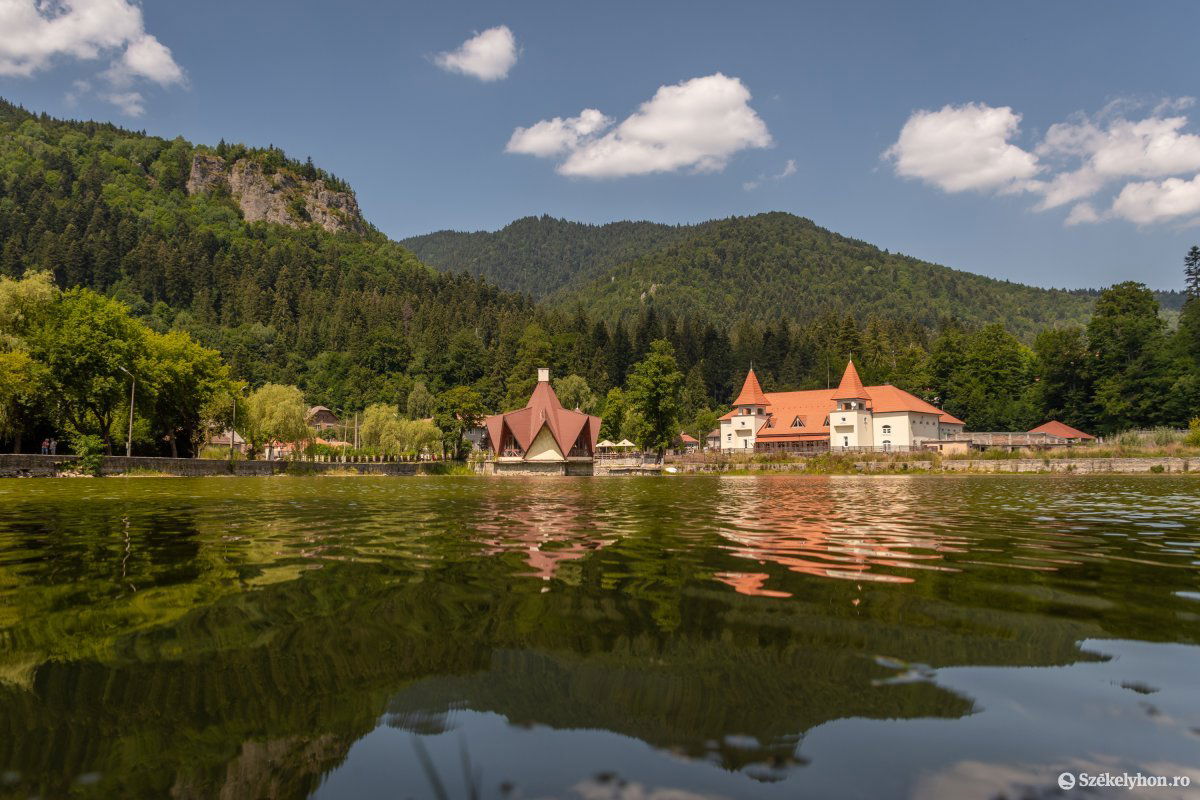 Nem ehhez vannak szokva a tusnádfürdőiek. Hosszú ideje a nagy nyitásra várnak &bullet;  Fotó: Pinti Attila