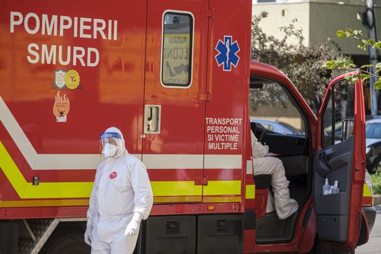 Több mint 24 ezer teszt, 1300-at meghaladó új fertőzés, 41 haláleset