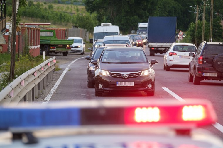 Baleset miatt kellett lezárni a 11-es országutat Kovászna és Bákó megye határánál
