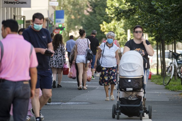 Ezerháromszáz fölé emelkedett az egy nap alatt regisztrált fertőzöttek száma