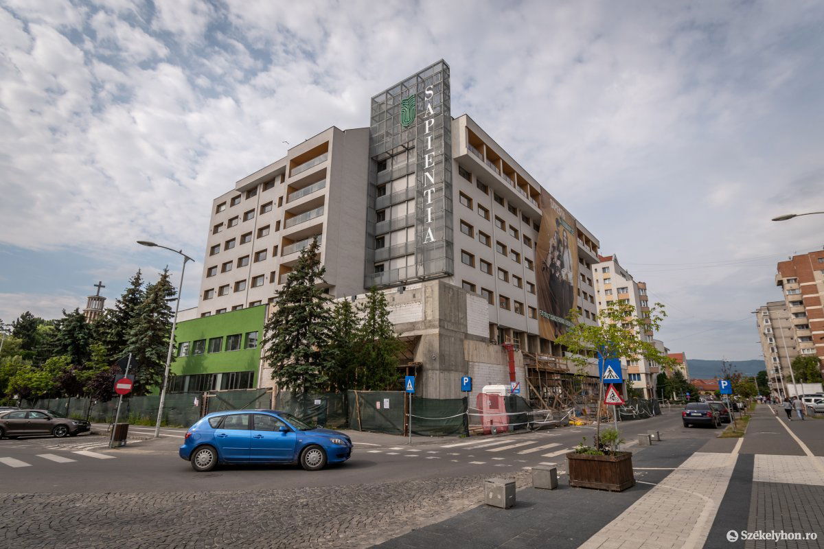 &bullet;  Fotó: Pinti Attila