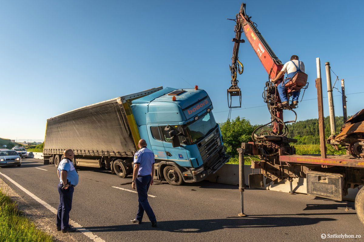 &bullet;  Fotó: Pinti Attila