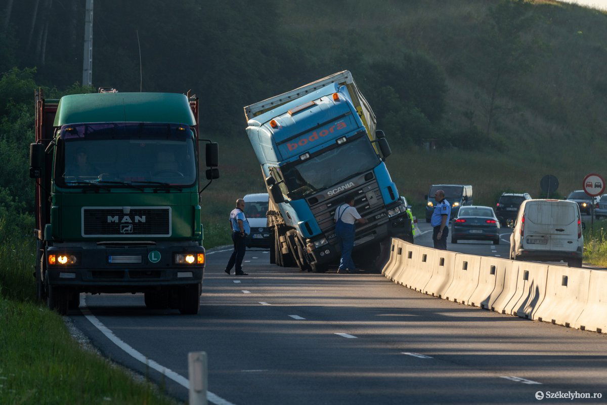 &bullet;  Fotó: Pinti Attila