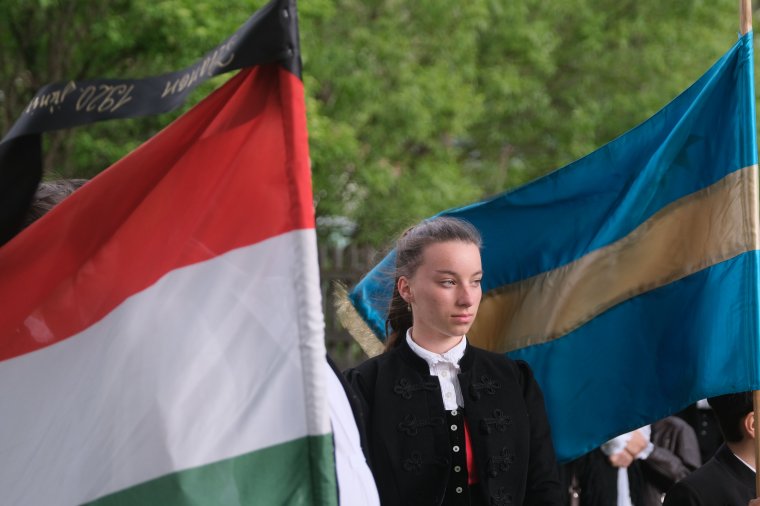 Az összetartozásért szóltak a harangok Trianon századik évfordulóján