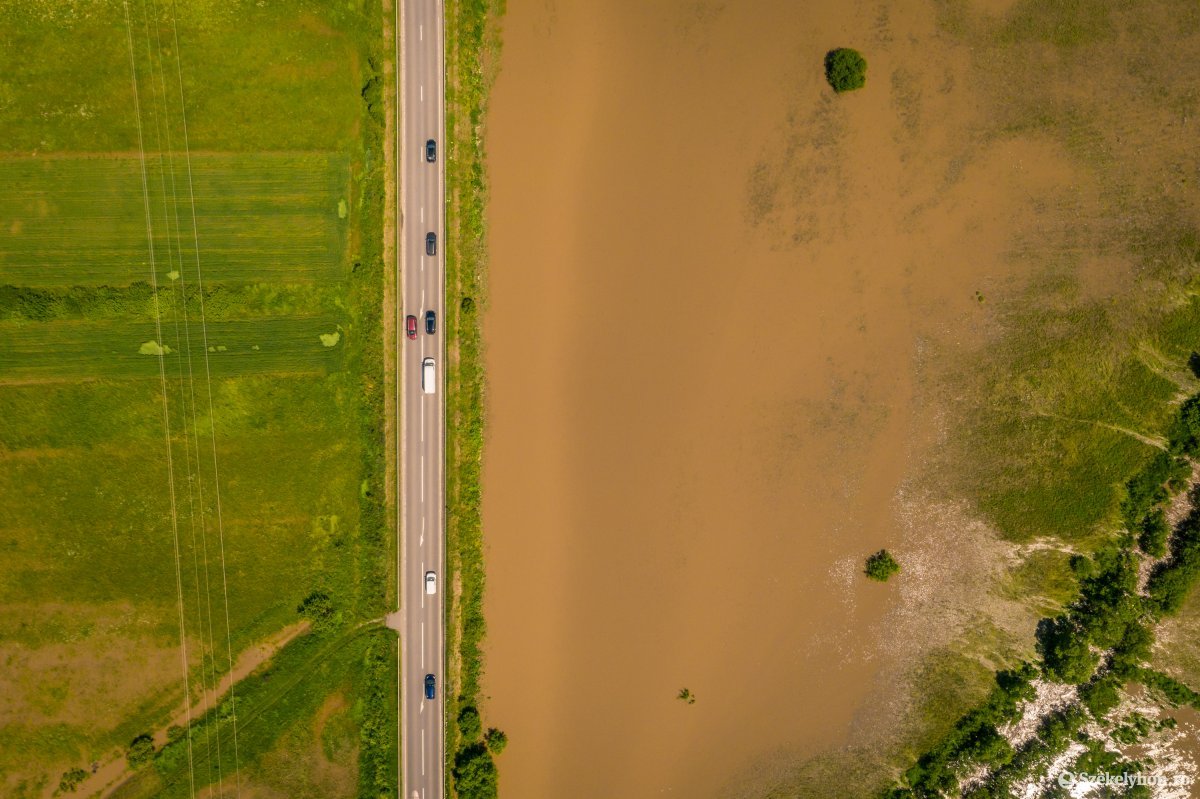 &bullet;  Fotó: Pinti Attila