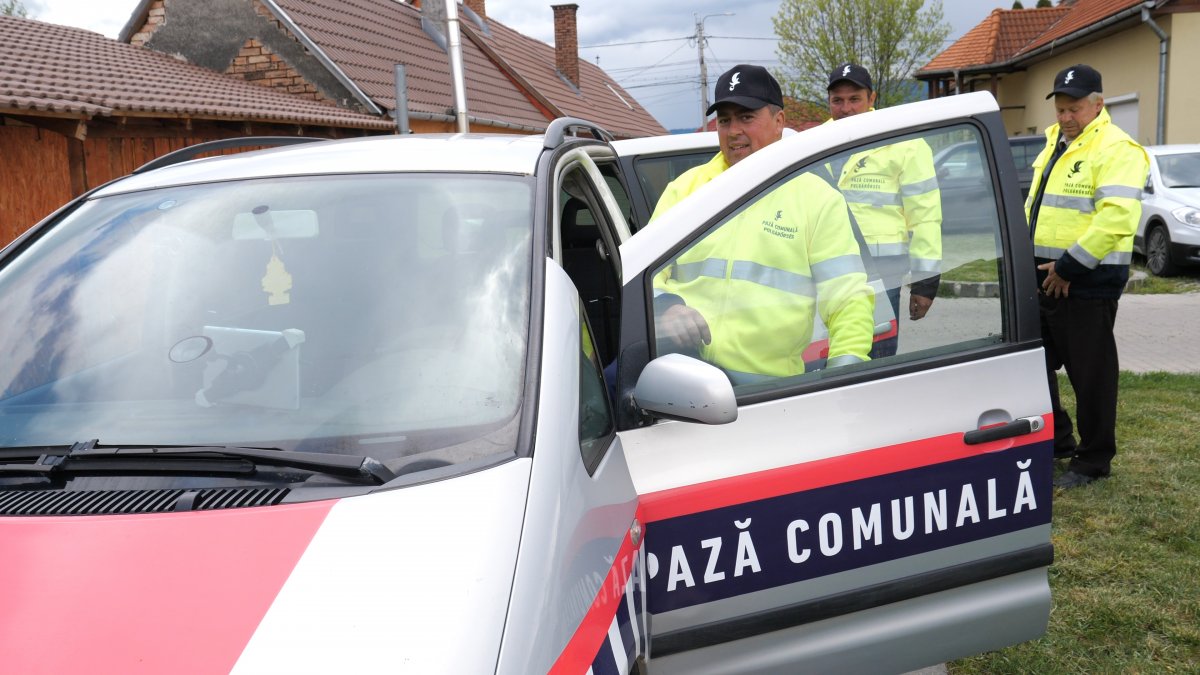 A madéfalvi polgárőrök. Önkéntesek is segítik a munkájukat •  Fotó: Daczó Dénes