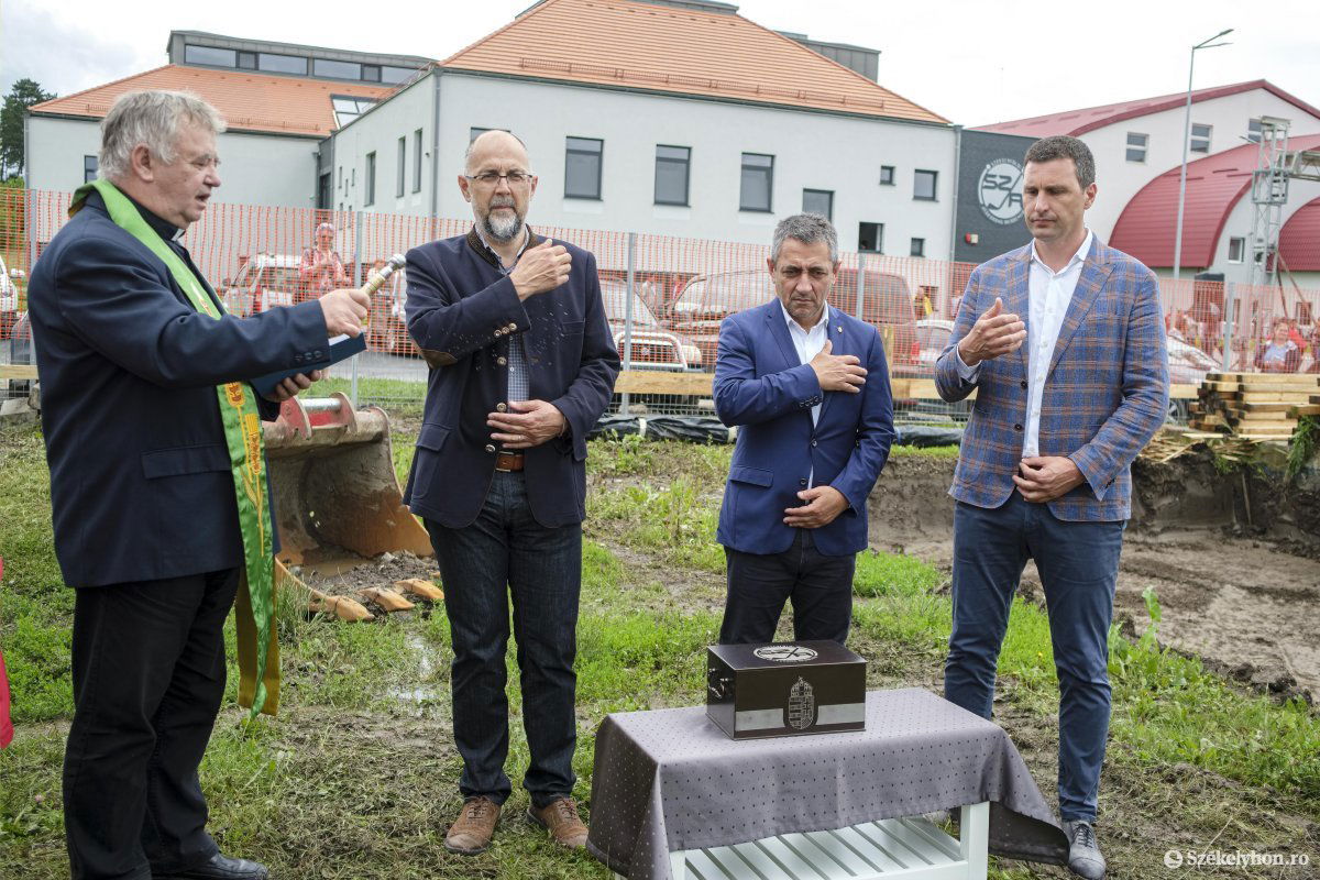 •  Fotó: Veres Nándor