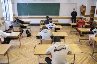 „Hogyan lehet a hitet osztályozni?” – Nem támogatja az országos diáktanács a hittan érettségi tantárggyá tételét