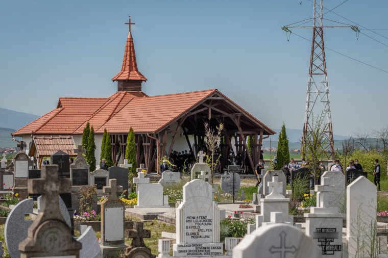 Negatív rekordot döntött tavaly az elhalálozások száma a járványhelyzet miatt
