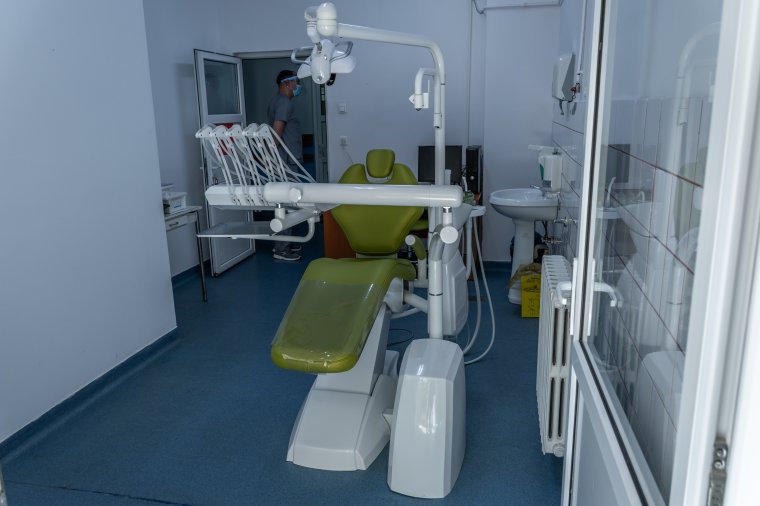 Szünetel a fogászati tevékenység a csíkszeredai kórháznál