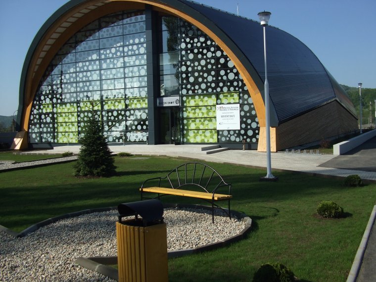 Jövő év végére kell elkészülnie a csíkszentdomokosi uszodának