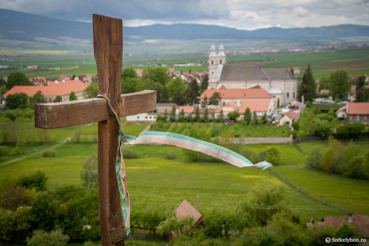 Veszélyt jelenthetnek a zarándokokra a medvék. Átszállítanák az állatokat •  Fotó: Pinti Attila