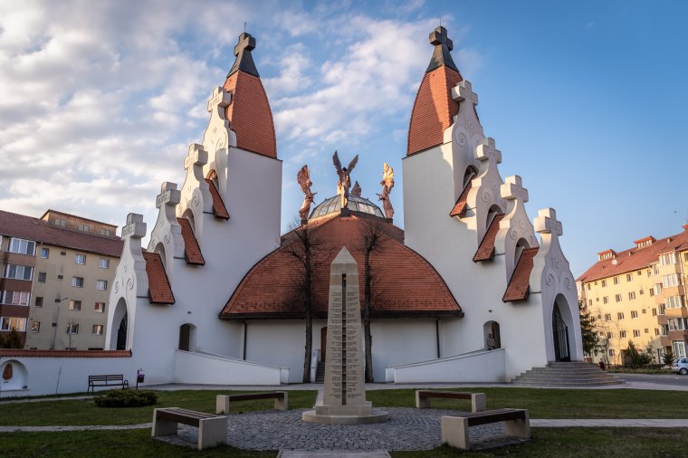 Kiállítás nyílik a csíkszeredai Millenniumi templomban