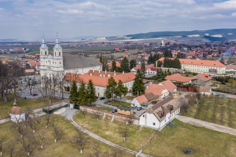 Itt nézheti élőben a csíksomlyói szentmisét