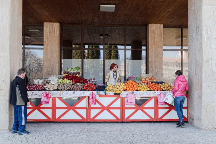 Nem marad el a havi vásár, készen állnak a mobilpékáru-egységek is Csíkszeredában