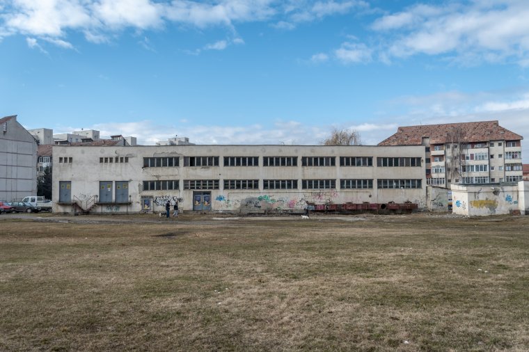 Kellene parkolóház, de nem tudni, mikor és hol