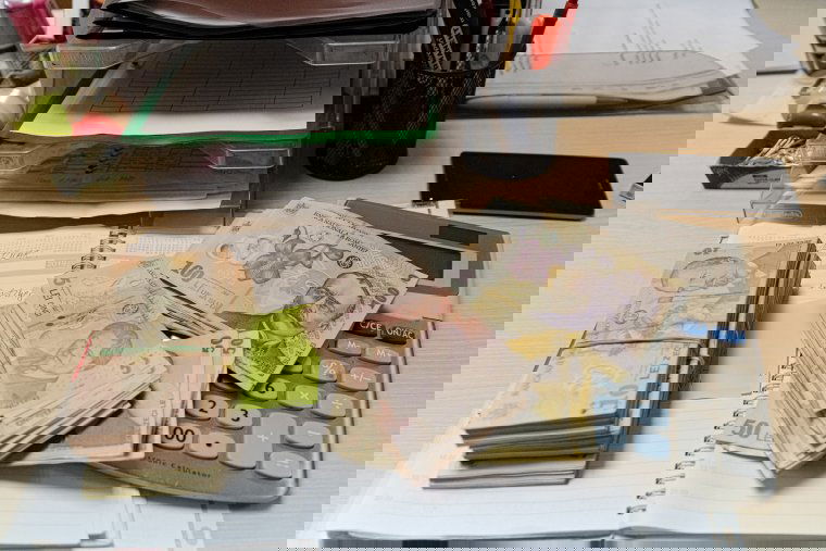 Félmillió lejjel büntették meg a bankokat a hiteltörlesztési gyakorlat anomáliái miatt