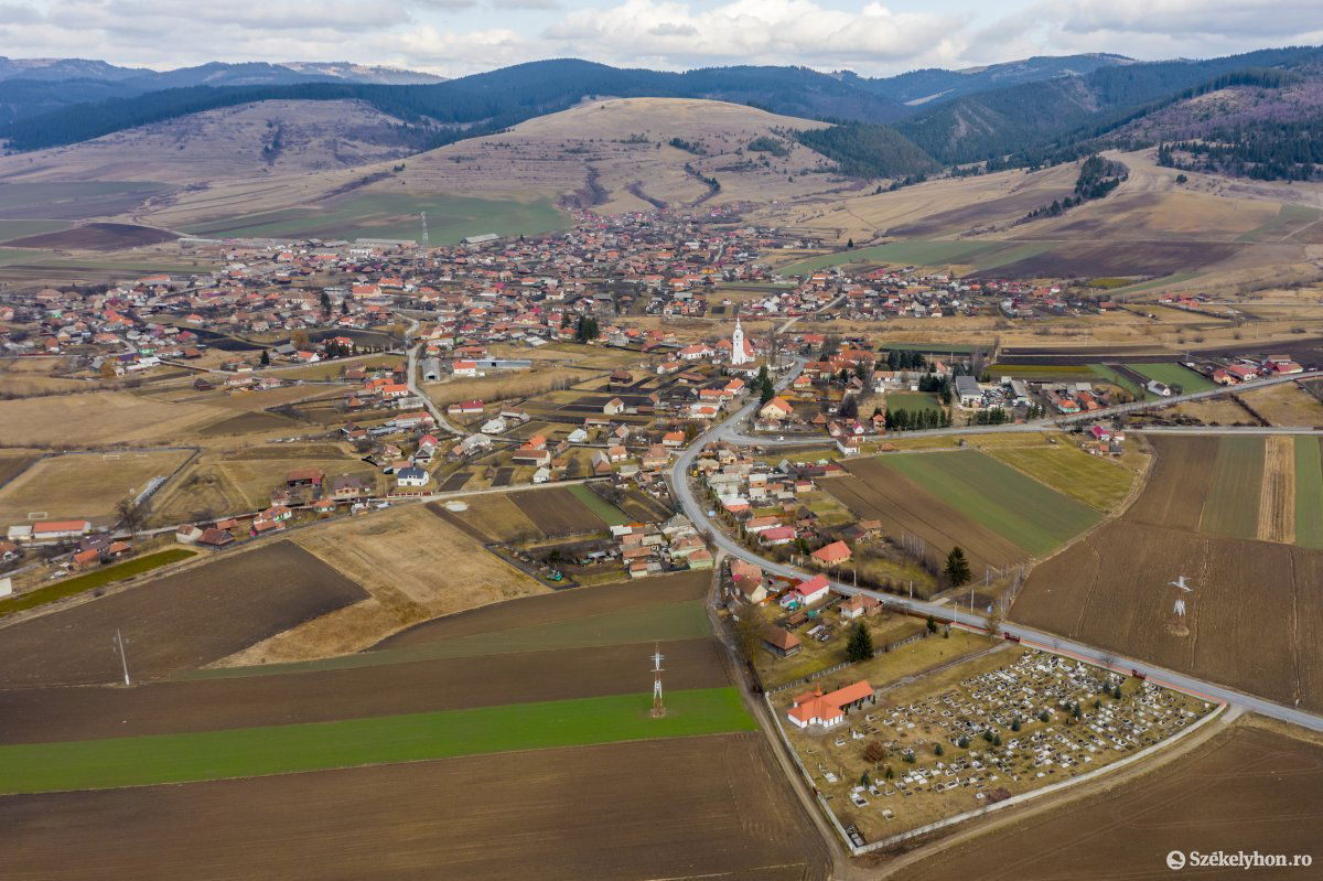 Csíkkozmáson több helyszínen lesz útfelújítás jövőben •  Fotó: Pinti Attila