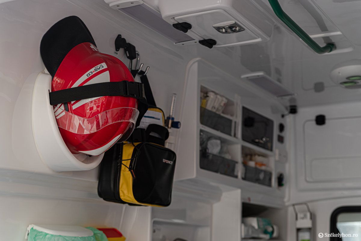 Munkaidőn kívül segített a lángok megfékezésében • Fotó: Gábos Albin