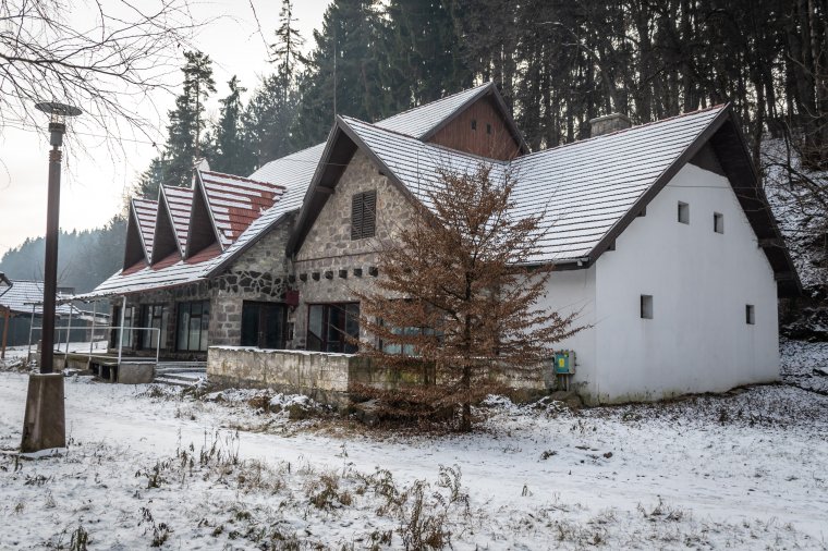 Új rendeltetést keresnek a volt oltóközpontok számára   