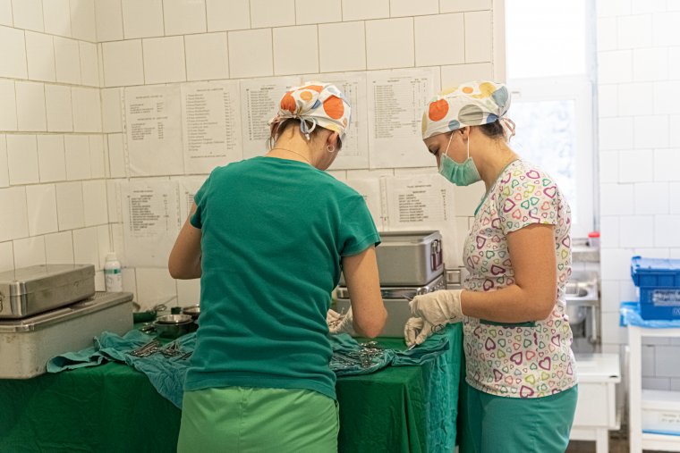 Törvénytervezet: kötelező lesz a Covid-igazolvány az egészségügyi alkalmazottak számára