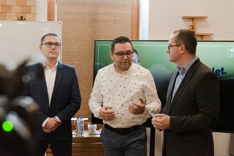 Bemutatkozott Korodi Attila csapata, készülnek az előválasztásra