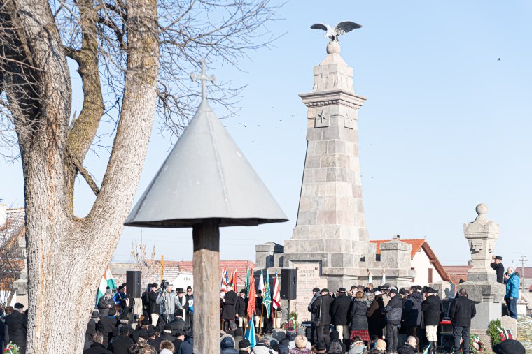 A tragédia mellett a megmaradást is jelképezi a madéfalvi veszedelem