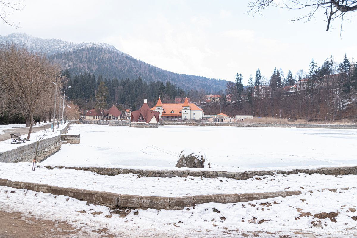 A tómederből szivárog a víz, jelentős beavatkozást igényel &bullet;  Fotó: Gábos Albin