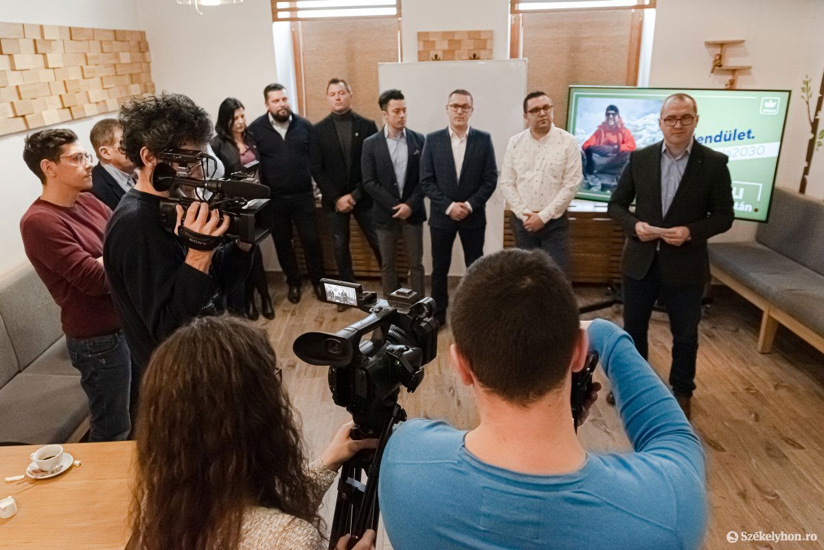 &bullet;  Fotó: Gábos Albin