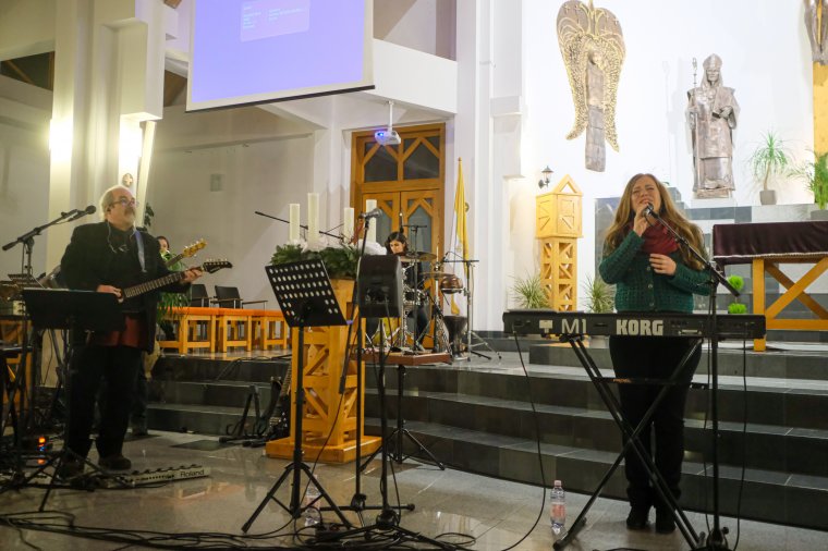 Karácsonyváró dalok csendültek fel a Role előadásában