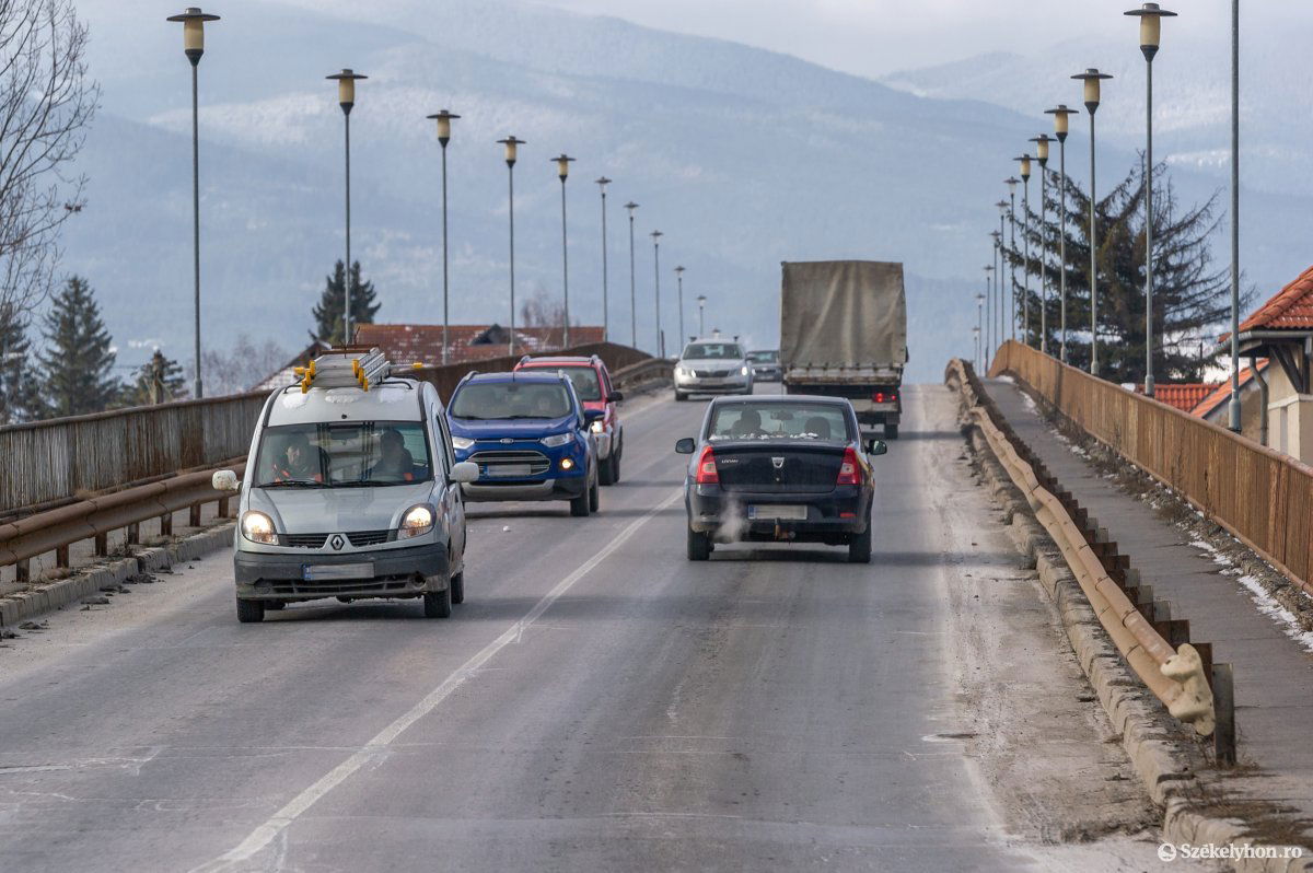 A felüljáró hidat egy ideig el kell majd kerülni •  Fotó: Pinti Attila
