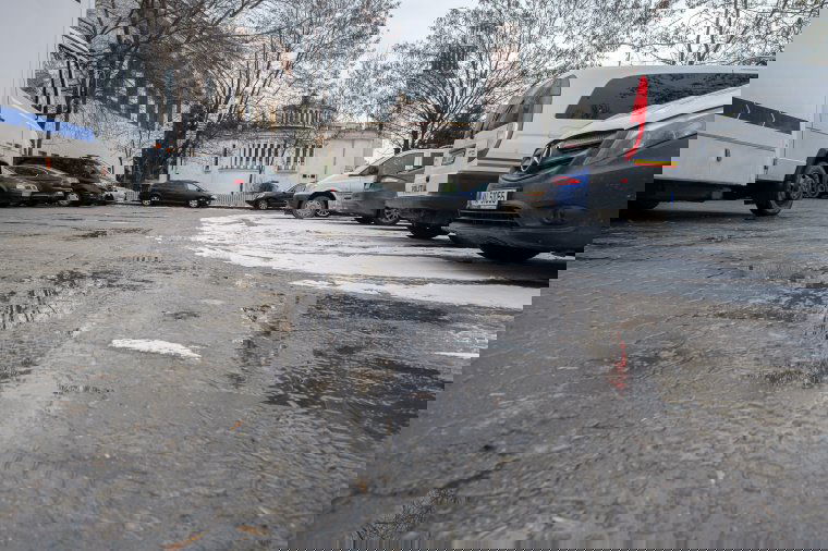 Nem sürgős a mélygarázs és a parkolóház építése Csíkszeredában   