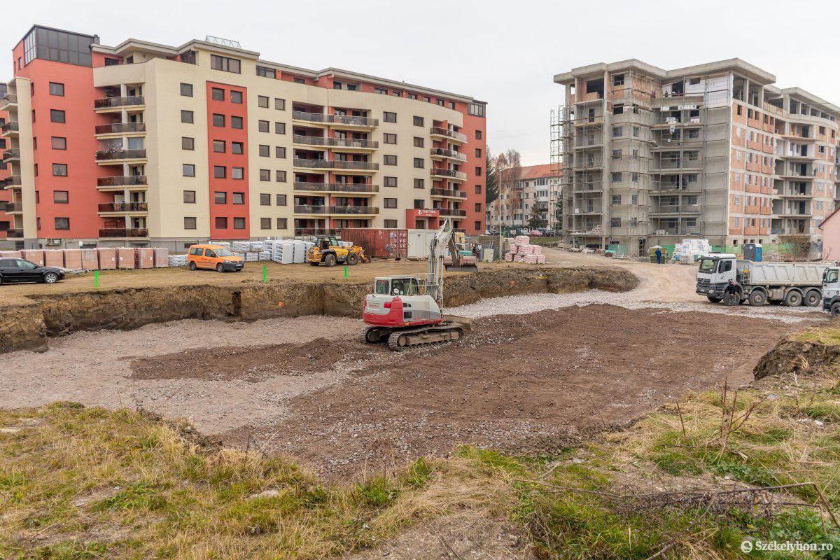 &bullet;  Fotó: Pinti Attila