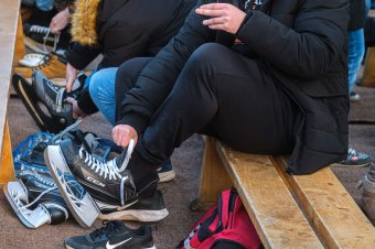 Kezdődik a korcsolyaszezon Sepsiszentgyörgyön