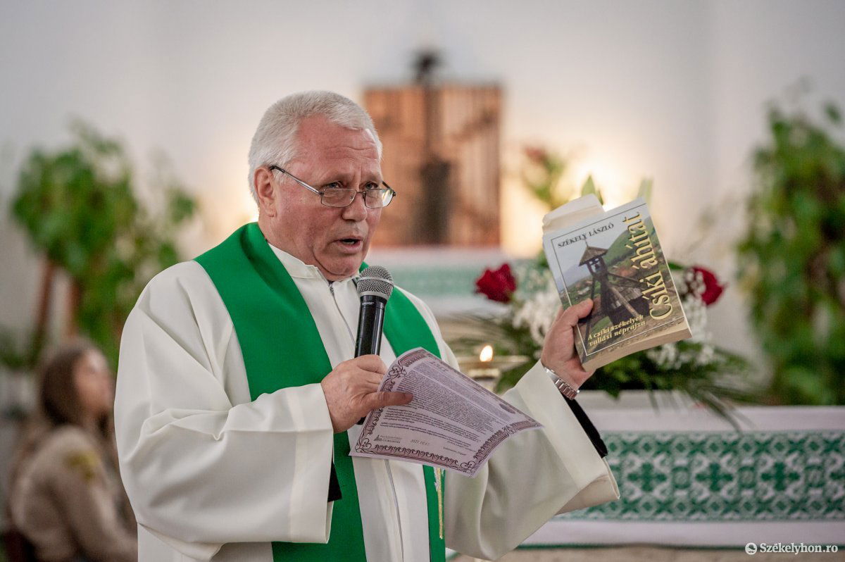 &bullet;  Fotó: Pinti Attila