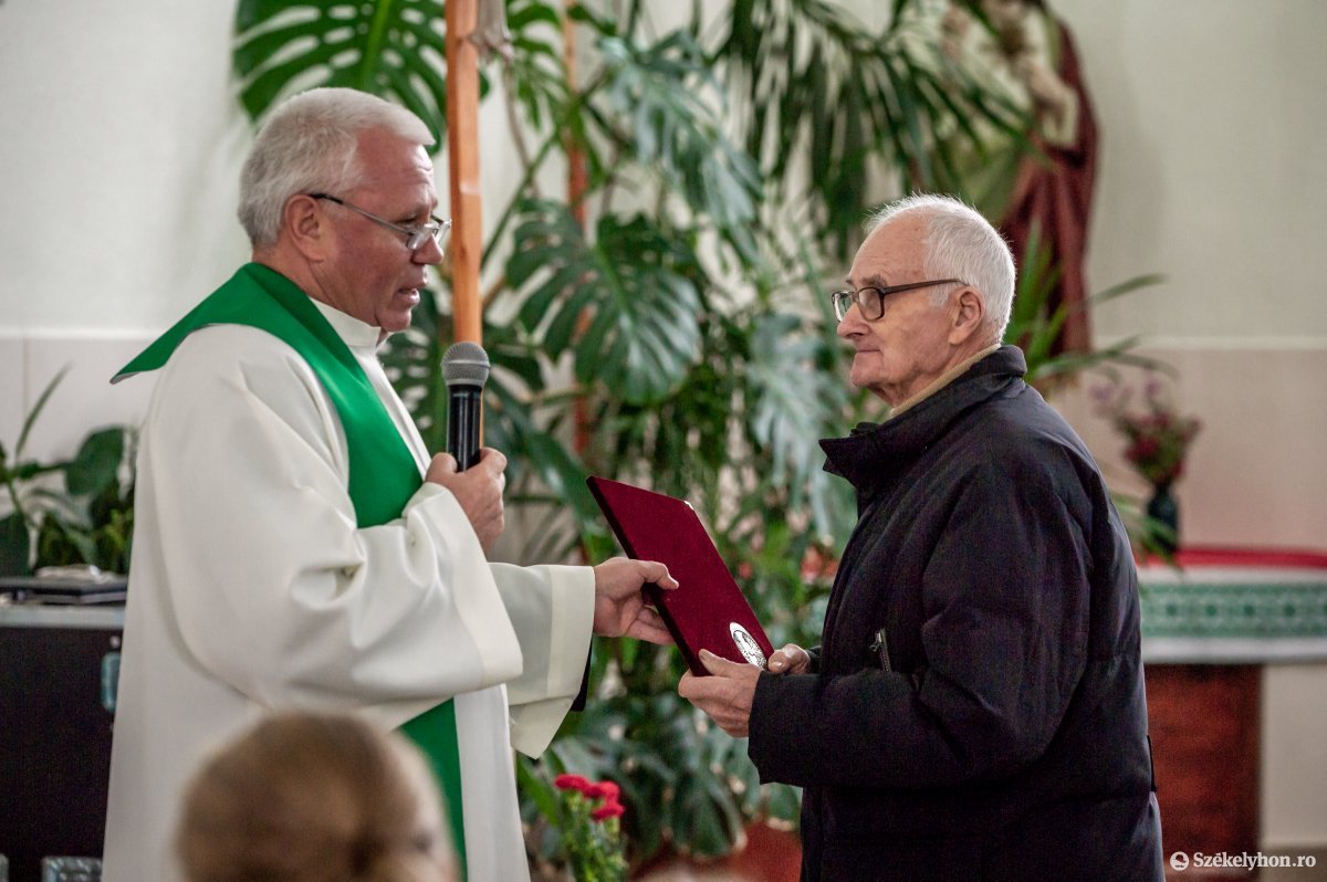 &bullet;  Fotó: Pinti Attila