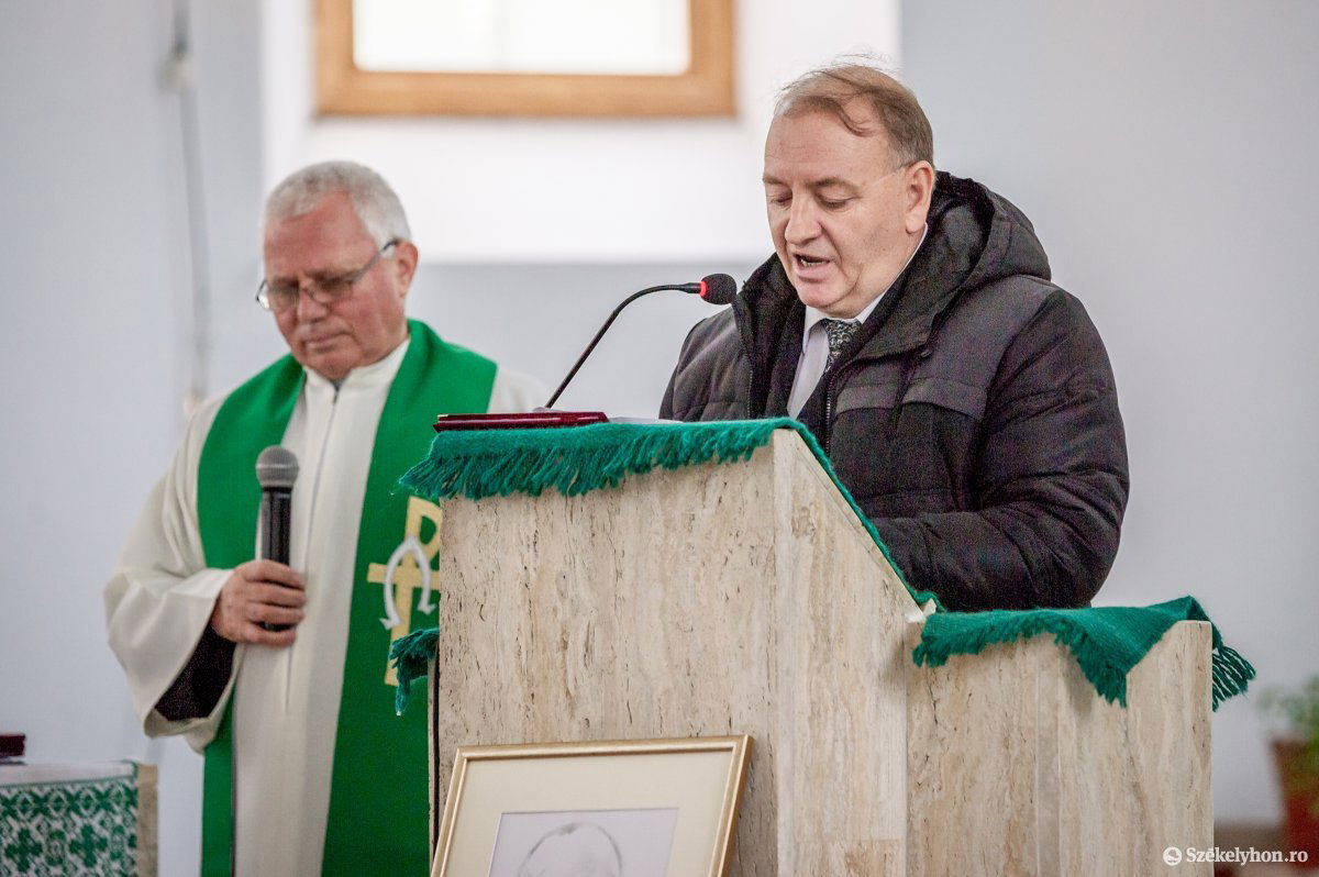 &bullet;  Fotó: Pinti Attila