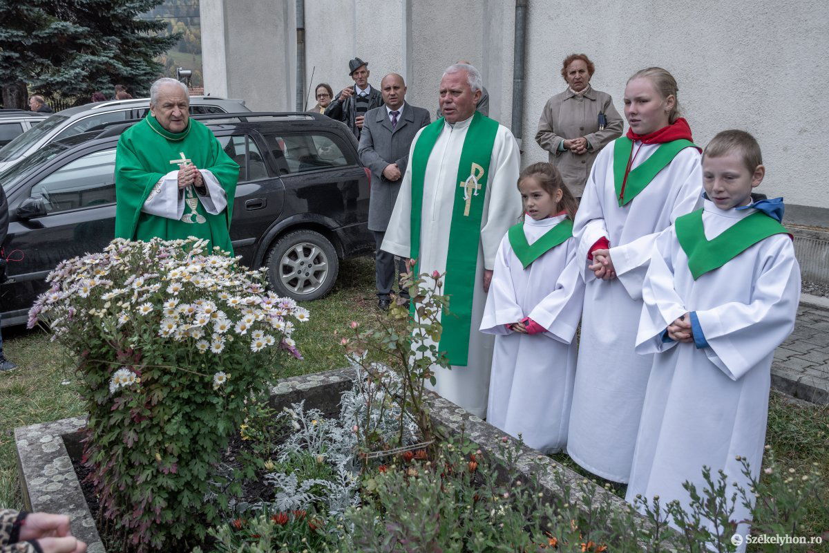 &bullet;  Fotó: Pinti Attila