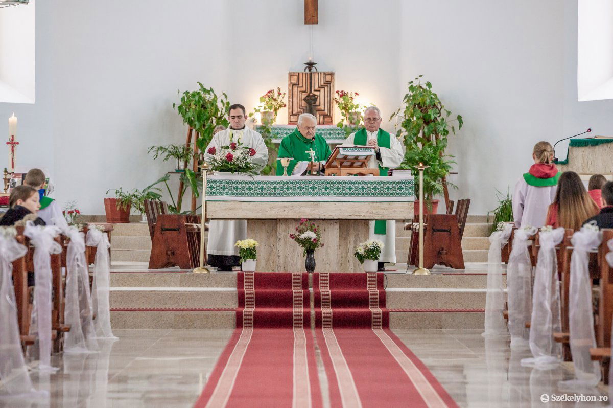 &bullet;  Fotó: Pinti Attila