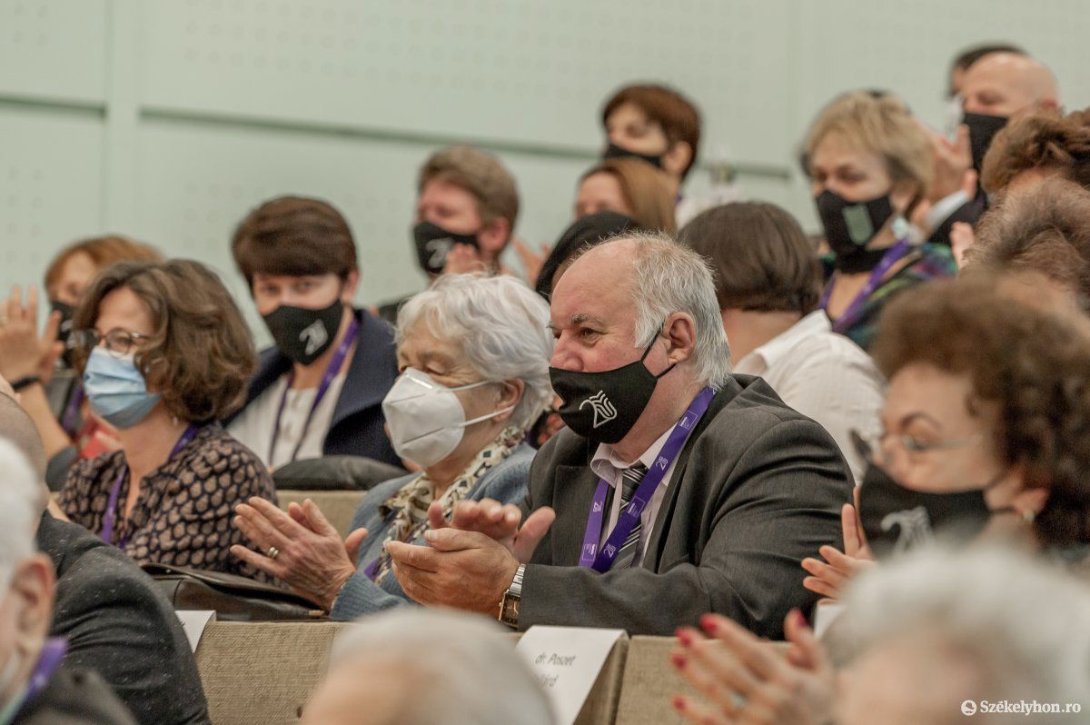 &bullet;  Fotó: Pinti Attila