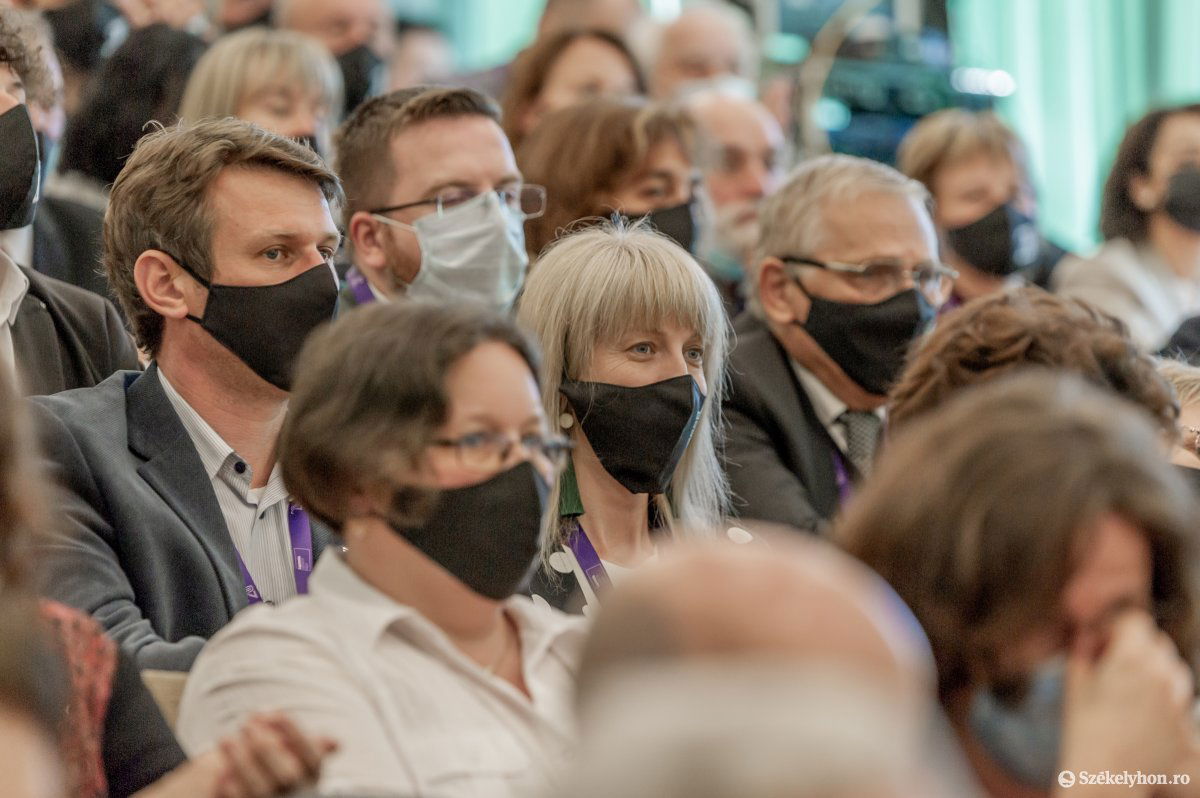 &bullet;  Fotó: Pinti Attila