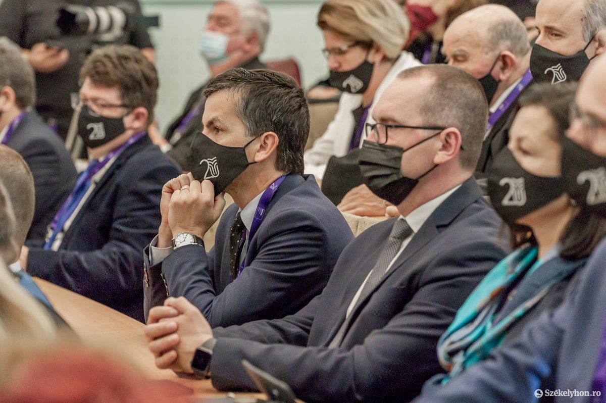 &bullet;  Fotó: Pinti Attila