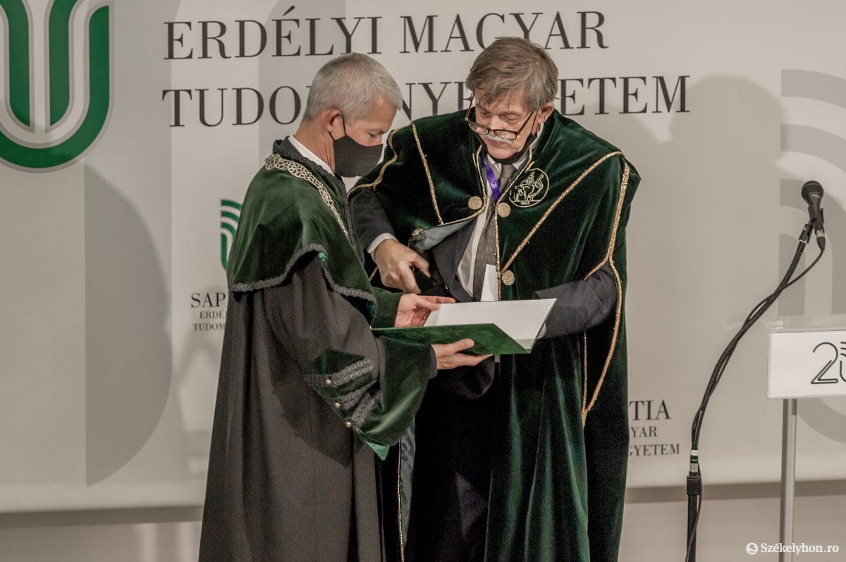 &bullet;  Fotó: Pinti Attila