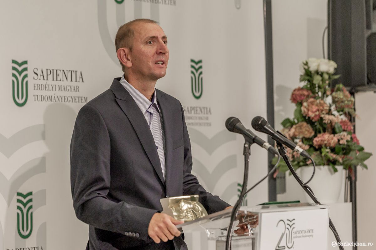 &bullet;  Fotó: Pinti Attila