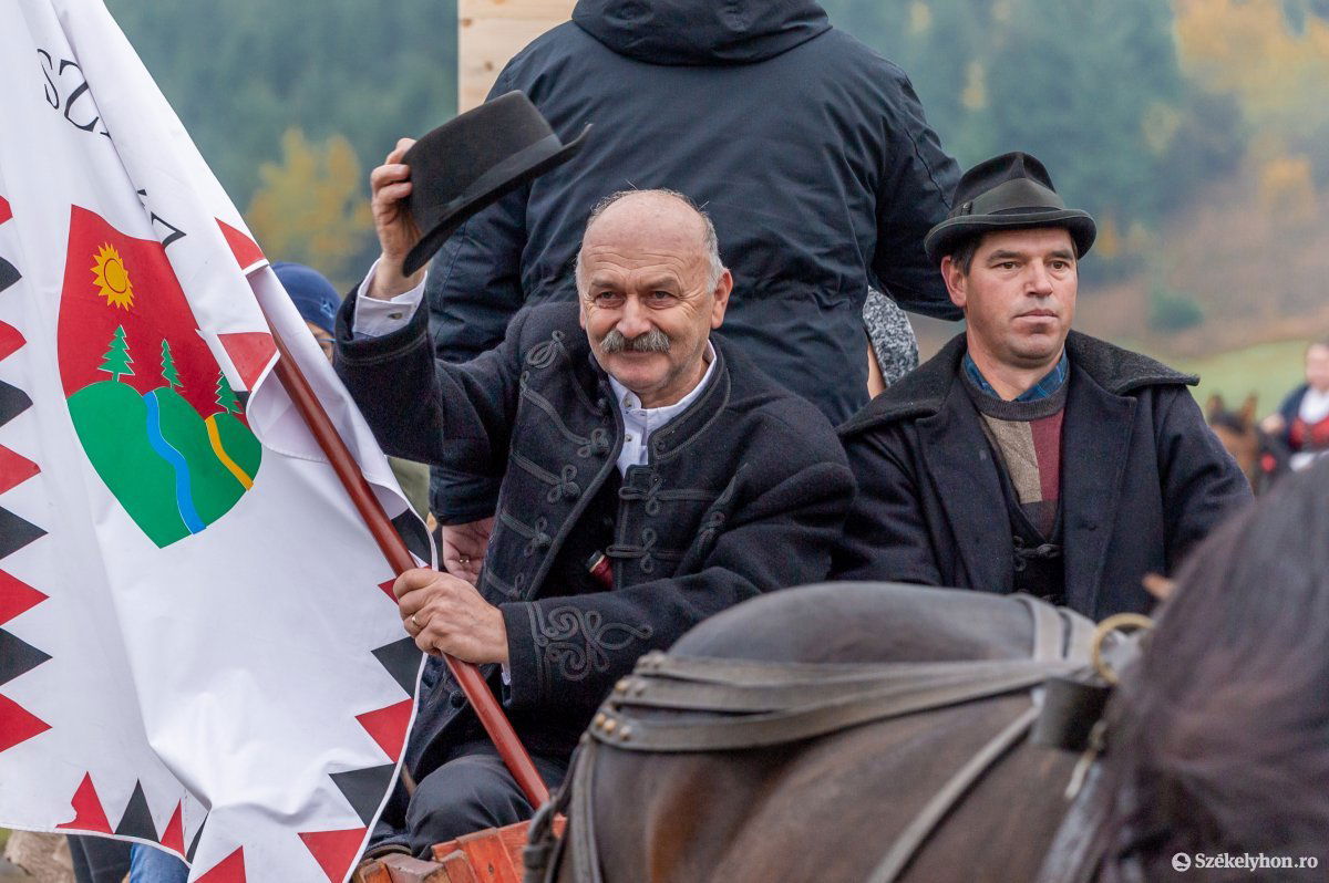 &bullet;  Fotó: Pinti Attila