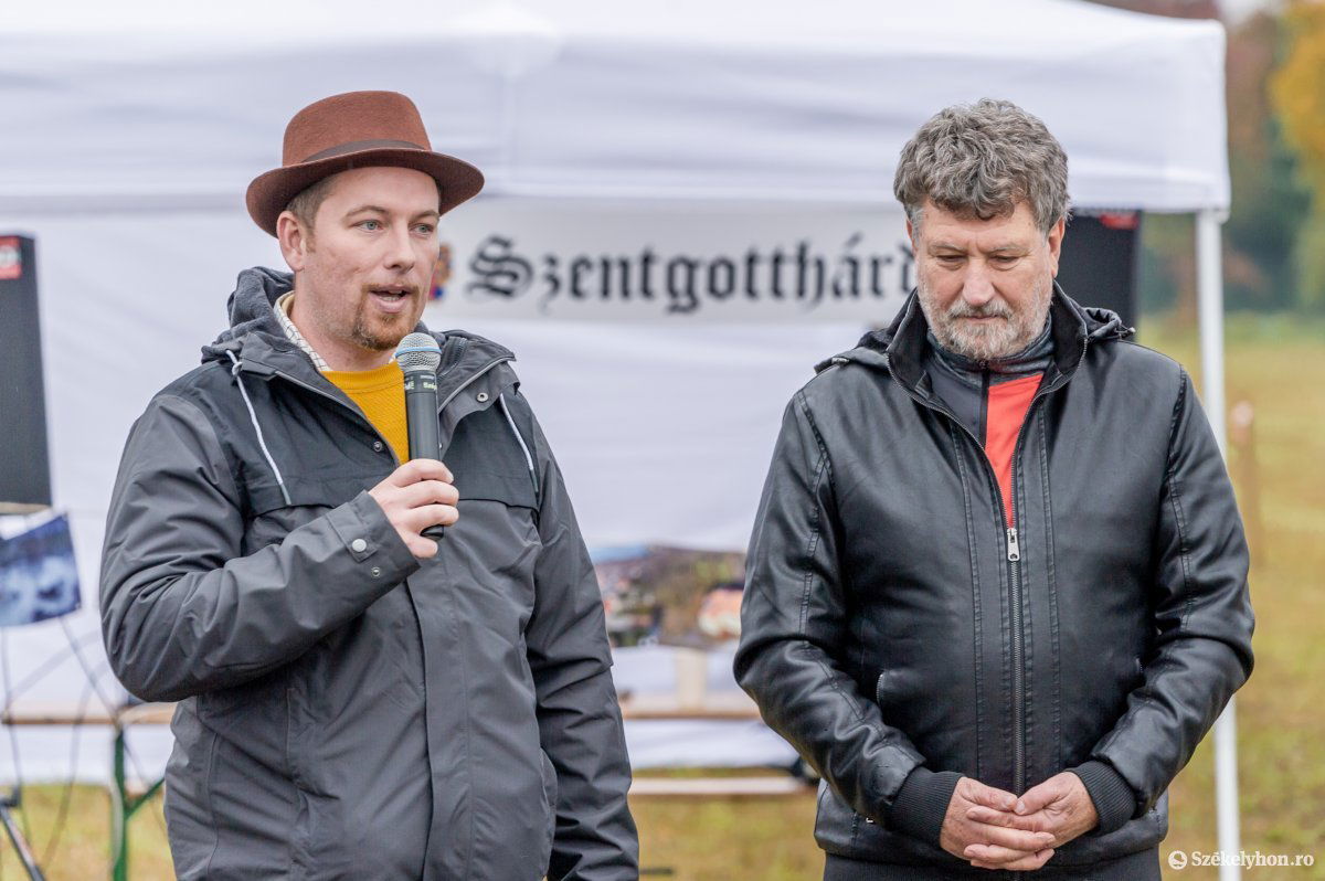 &bullet;  Fotó: Pinti Attila