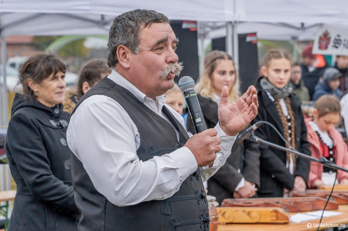 &bullet;  Fotó: Pinti Attila