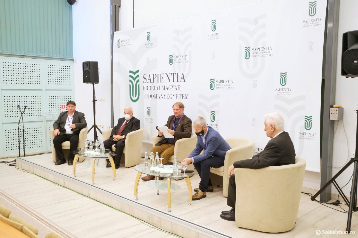 •  Fotó: Veres Nándor